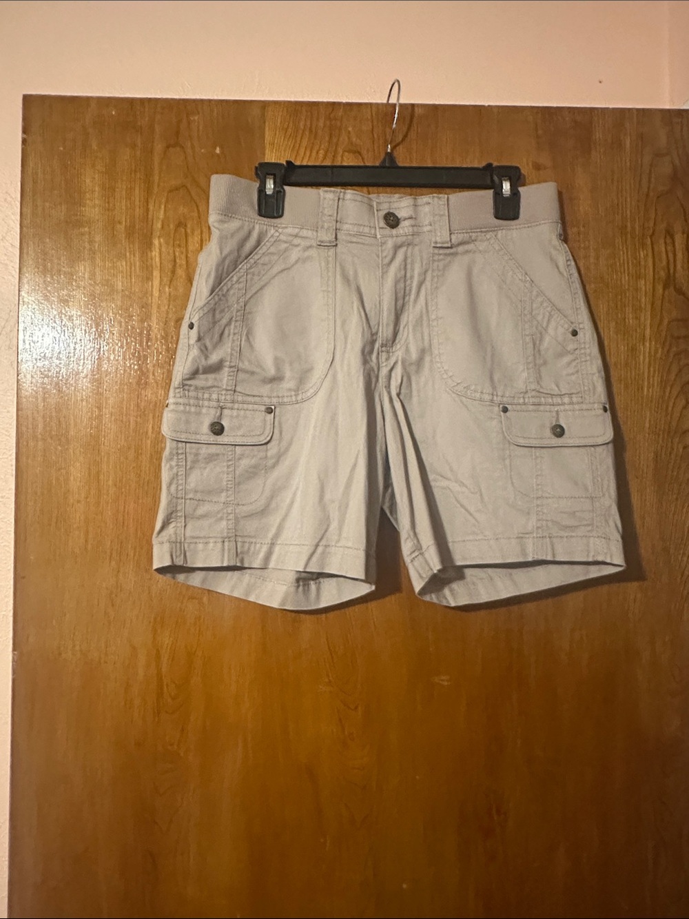 Women’s Casual Cargo Shorts in Light Khaki